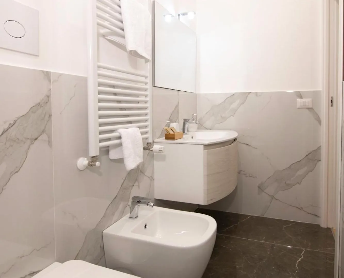 Villareale47 Luxury Suites & Rooms باليرمو إيطاليا