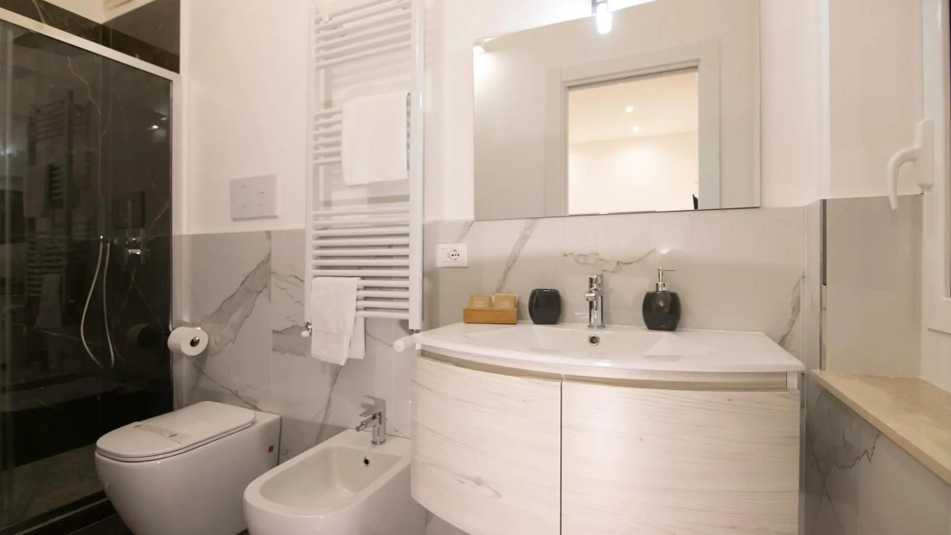 Villareale47 Luxury Suites & Rooms باليرمو
