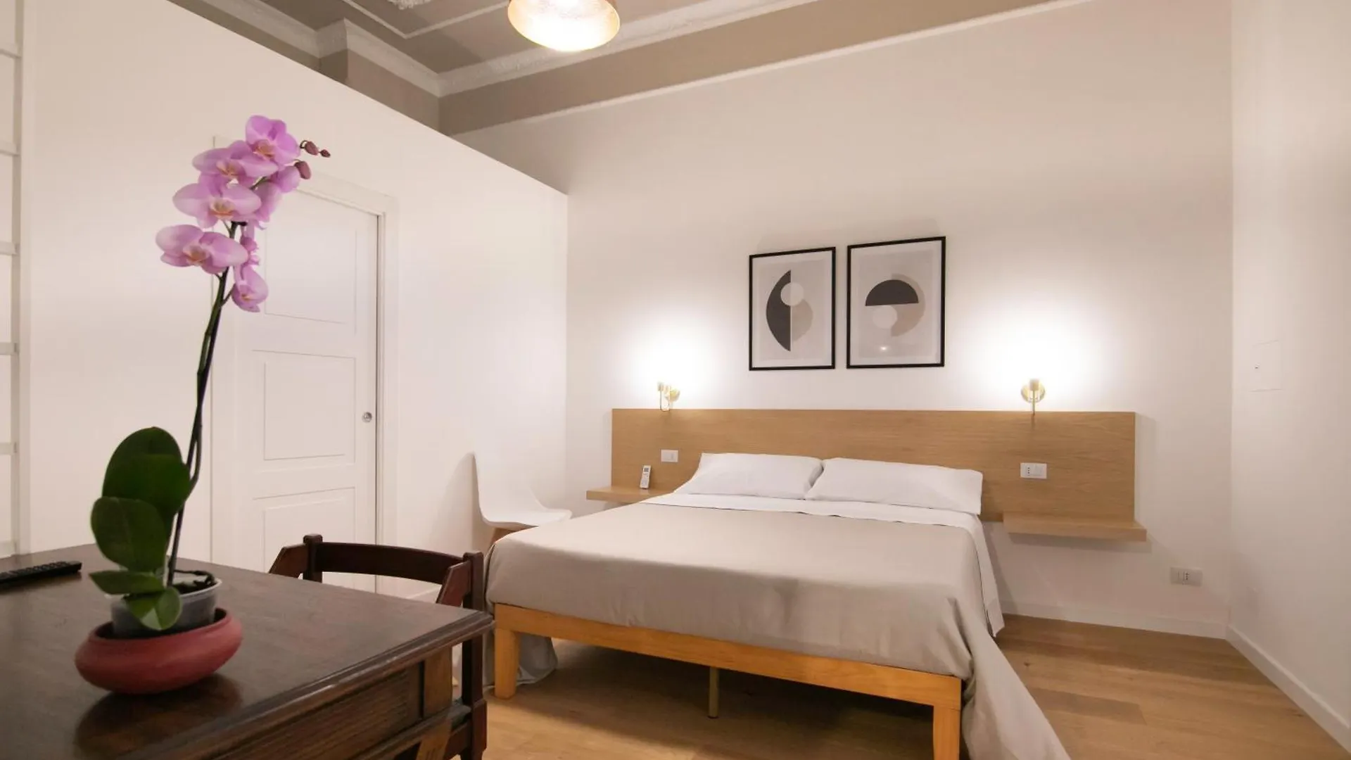 Villareale47 Luxury Suites & Rooms Palermo Konukevi