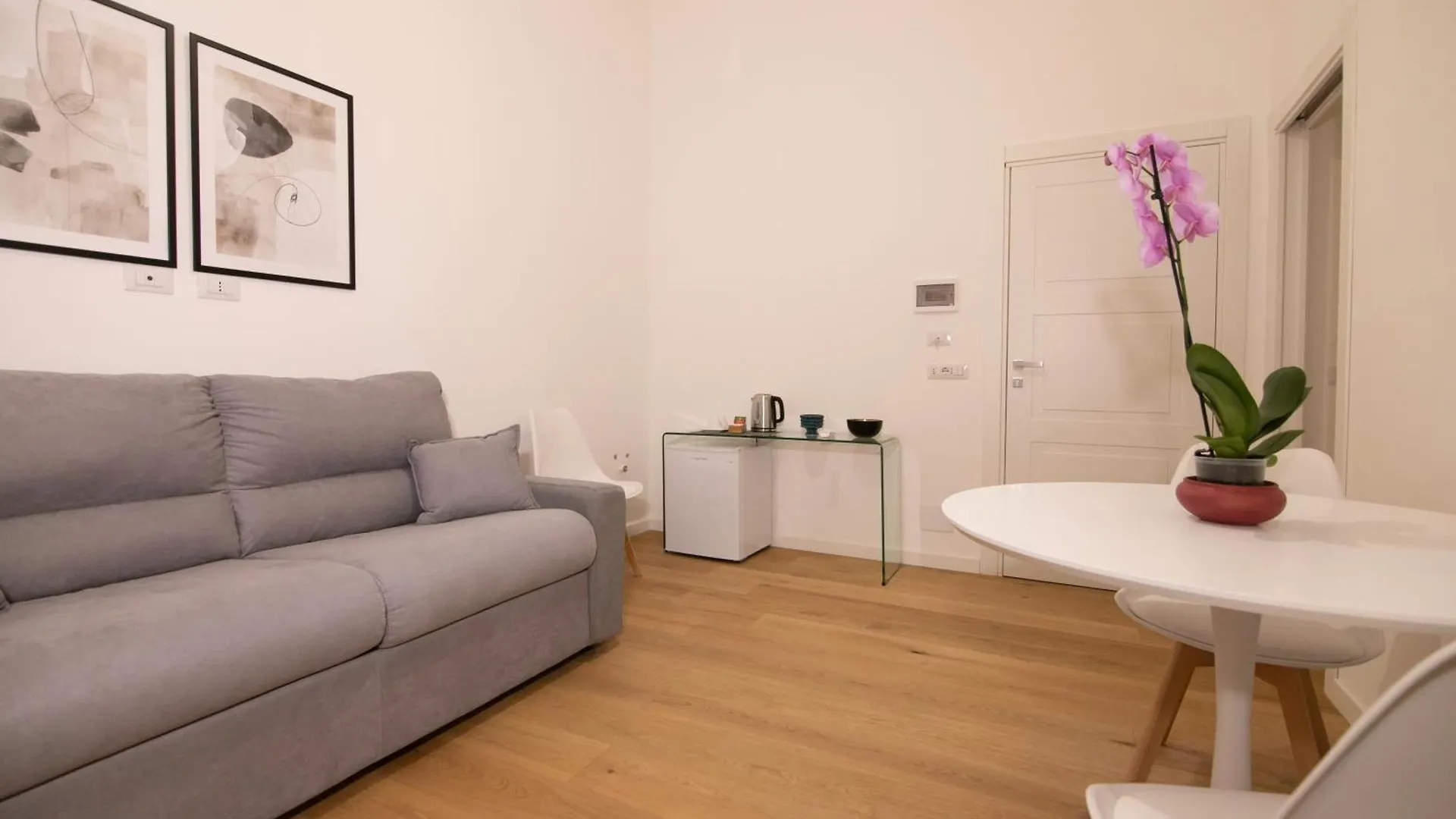 Villareale47 Luxury Suites & Rooms Palermo İtalya