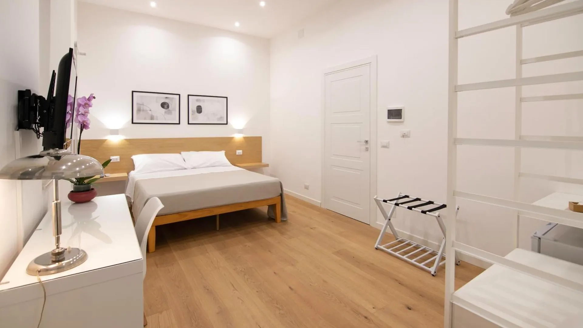 Villareale47 Luxury Suites & Rooms Palermo Konukevi